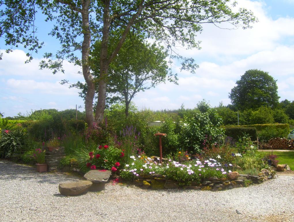 Le Boterff Gites Et Camping Saint-Mayeux Exterior foto